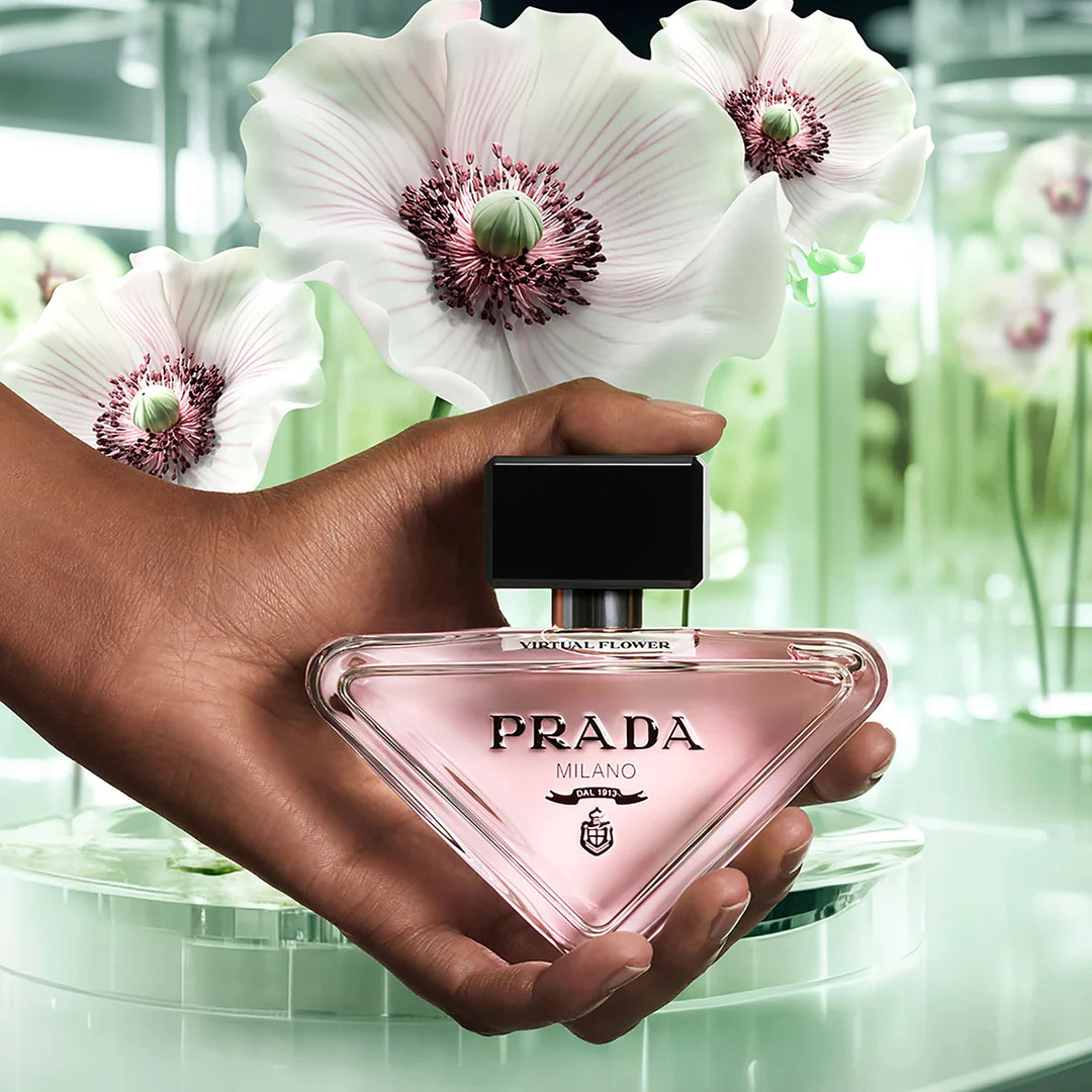 Prada Paradoxe Virtual Flower — аромат весни та літа з жасмином